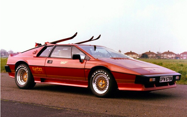 Lotus Esprit Turbo with a ski rack and skis attached.